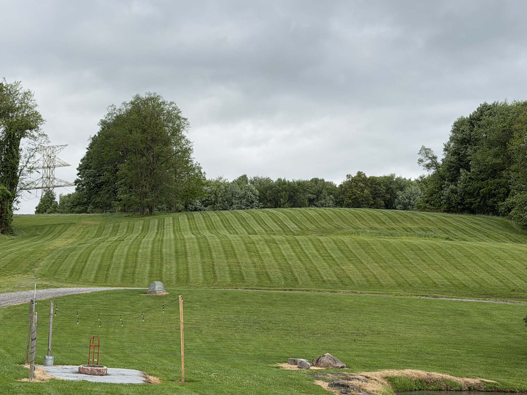 Mowing stripes across rolling grounds